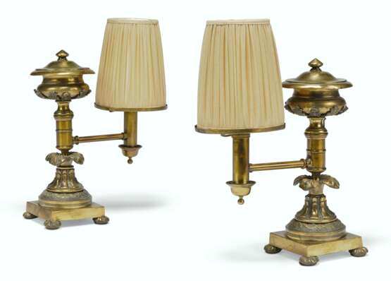 A PAIR OF GEORGE IV LACQUERED-BRASS ARGANO OIL LAMPS - photo 1