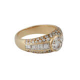 Ring mit zentralem Brillant von 1,01 ct, - Foto 1