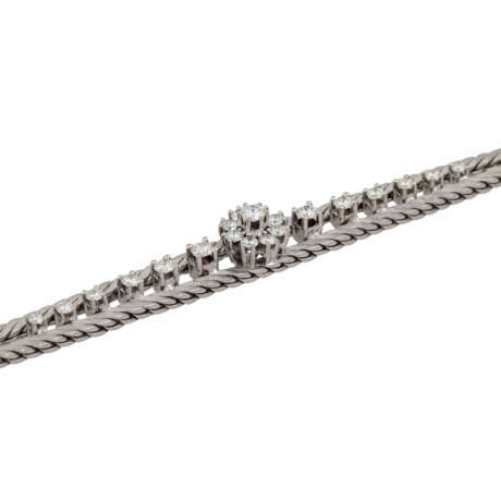 Armband mit 21 Brillanten, zusammen ca. 2,07 ct (punziert) - Foto 4