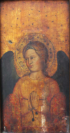 Giovanni Bonsi (active around 1370)-school, Gold-ground panel of a praying angel with halo and dark wings - фото 2