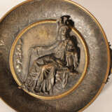 A very fine bronze bowl after the ancient, in Helenistic style - Foto 2