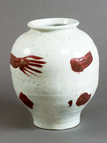 Chinese porcelain pot, white painted with red dragon ornament, short neck and wide border - Foto 2