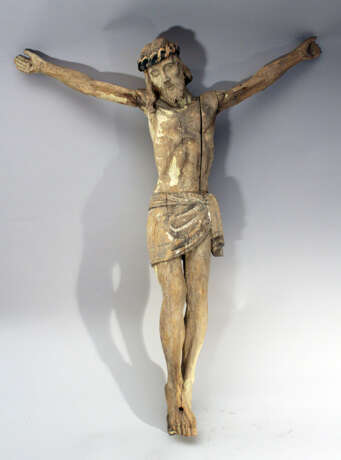 Wood carved Corpus Christ with folded serviette and naturalistic sculpted body, hairs - photo 1