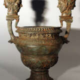 Bronze vessel in ancient style, one shaped column foot with waved round body and wide opening - фото 1