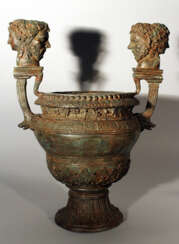 Bronze vessel in ancient style, one shaped column foot with waved round body and wide opening