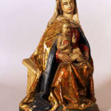 Bohemian Madonna in Gothic manner with Child sitting on an bench, with rich folded cloths and crown - photo 2