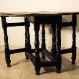 English gateleg oakwood table, oval top on four turned feet with upper and lower connection, with two extendable movable turned feet - Foto 2