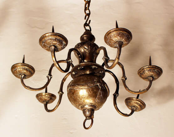 Small Louis XVI chandelier with seven branches ending in tazzas with spikes - Foto 2