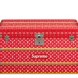 Louis Vuitton. A LIMITED EDITION RED & WHITE MONOGRAM COURRIER 90 TRUNK BY ... - фото 1