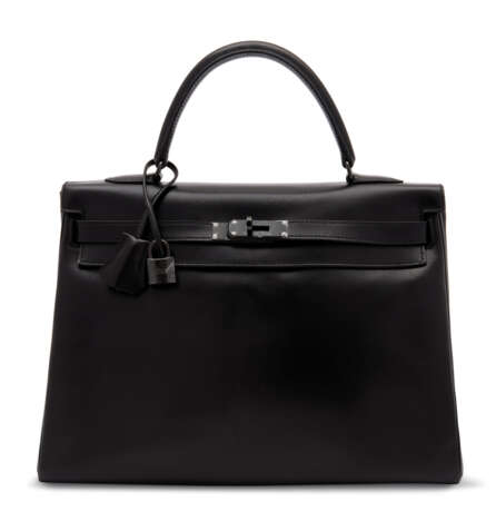 Hermes. A LIMITED EDITION BLACK CALF BOX LEATHER RETOURNÉ SO BLACK K... - фото 1