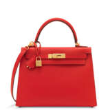 Hermes. A ROUGE DE COEUR EPSOM LEATHER SELLIER KELLY 28 WITH GOLD HA... - photo 1