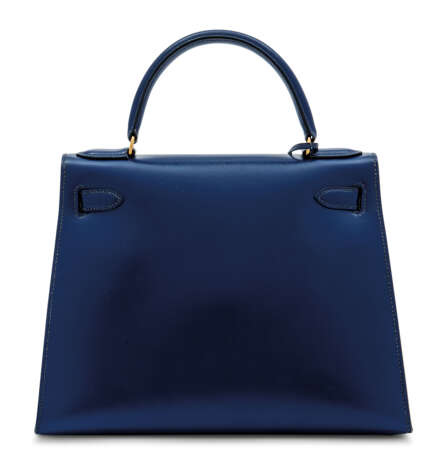 Hermes. A BLEU SAPHIR CALF BOX LEATHER SELLIER KELLY 28 WITH GOLD HA... - фото 3