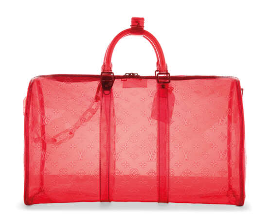 Louis Vuitton. A LIMITED EDITION RED PVC MONOGRAM KEEPALL 50 BY VIRGIL ABLO... - Foto 3