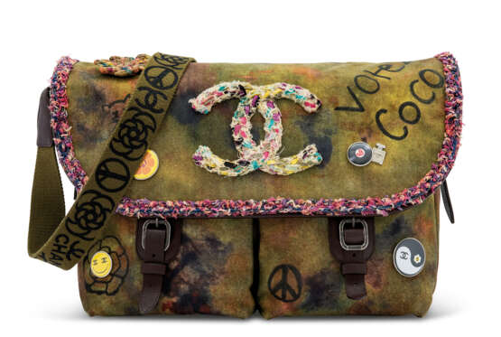 Chanel. A FEMINIST PROTEST RUNWAY GRAFFITI CANVAS MESSENGER BAG WITH... - фото 1