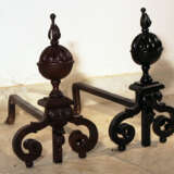 Pair of baroque andirons, iron forge with volutes, leaves and acanthus ending - photo 1