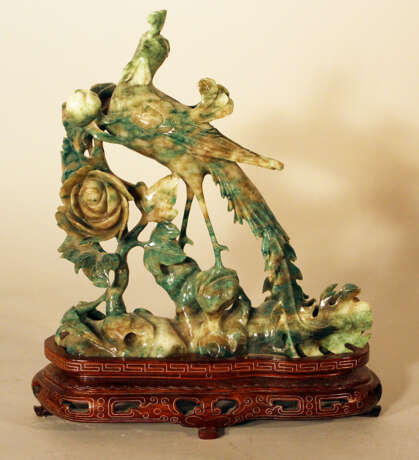 Chinese jade bird sculpture with open work flowers on grey and green colours - фото 1