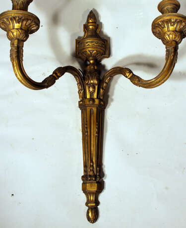 A French single wall applique in Louis XVI style, with two S-shaped branches and spouts - фото 3