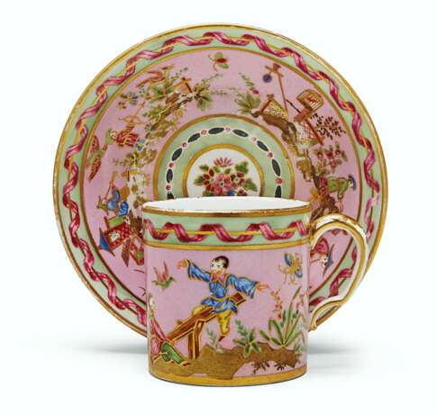 Sèvres Porcelain Factory. A SEVRES (HARD PASTE) PORCELAIN PINK AND MINT-GREEN CUP AND ... - фото 1