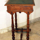 A small working table with rectangular top to be opened - фото 2
