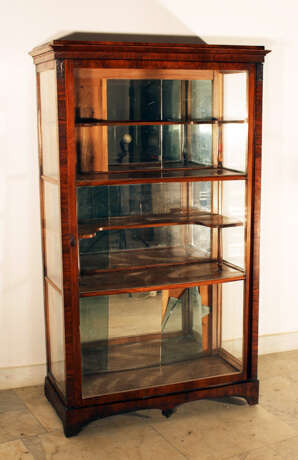An Austrian Biedermeier display cabinet with short dimensions - фото 2