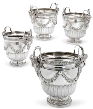 Neuss, Johann Christian. A SET OF FOUR GERMAN SILVER WINE-COOLERS FROM CATHERINE THE ... - фото 1