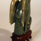 Chinese jade sculpture of a bird, green/grey colour - фото 3