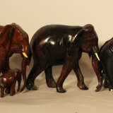 A lot of 5 Asian wooden carved elephants in different styles and periods - photo 3