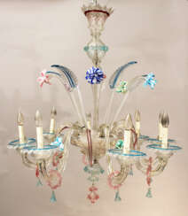 Venetian chandelier in blossom shape with 8 branches in S shape with wide tazzas and flower rings