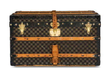 A DAMIER CANVAS SMALL STEAMER TRUNK