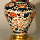 Imari porcelain vase in conical shape - фото 3