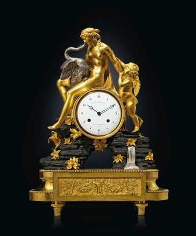A DIRECTOIRE ORMOLU, AND PATINATED AND SILVERED BRONZE MANTE... - фото 1
