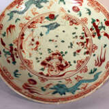 Early Qing Dynasty porcelain dish with upstanding higher border - photo 2