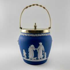 Бисквитница Wedgwood. Néoclassicisme, l'Angleterre, la porcelaine biscuit, un travail à la main. 1860-1891, les