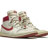 Air Ship, MJ Player Exclusive, Game-Worn Sneaker - фото 12
