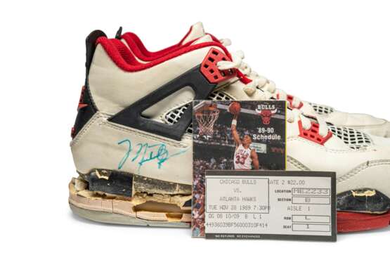 Air Jordan 4 “Fire Red,” Player Exclusive, Game-Worn Signed Sneaker - photo 13
