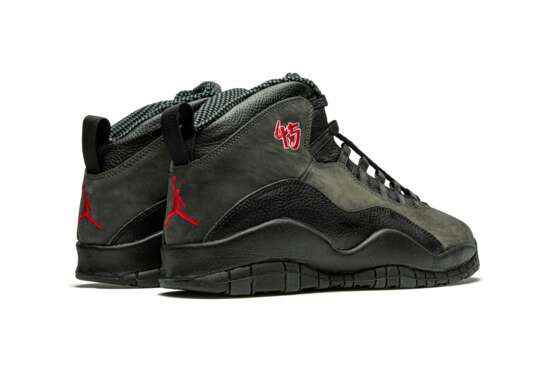 Air Jordan 10 “Shadow,” Player Exclusive Sneaker - фото 11