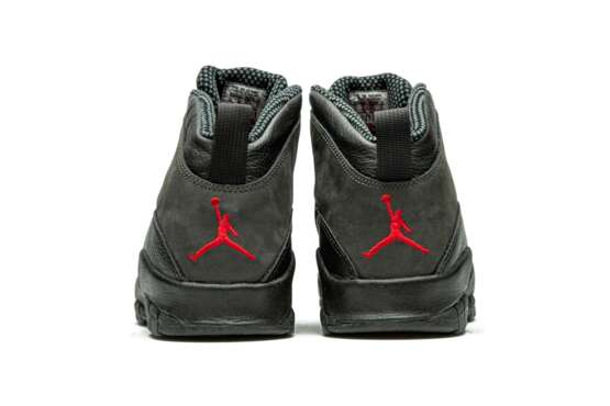 Air Jordan 10 “Shadow,” Player Exclusive Sneaker - фото 12