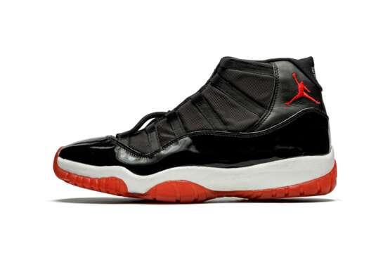 Air Jordan 11 “Bred,” Player Exclusive Sneaker - фото 2