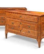 Джузеппе Маджолини (1738-1814). A NEAR PAIR OF MILANESE NEO-CLASSICAL WALNUT, TULIPWOOD AND MARQUETRY COMMODES