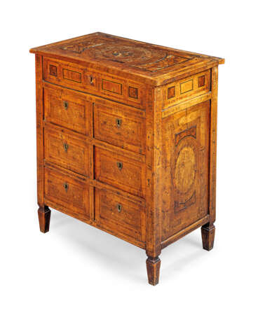 A NORTH ITALIAN WALNUT, INDIAN ROSEWOOD AND FRUITWOOD COMMODE - фото 5