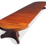 A LOUIS-PHILIPPE MAHOGANY EXTENDING DINING-TABLE - Foto 2