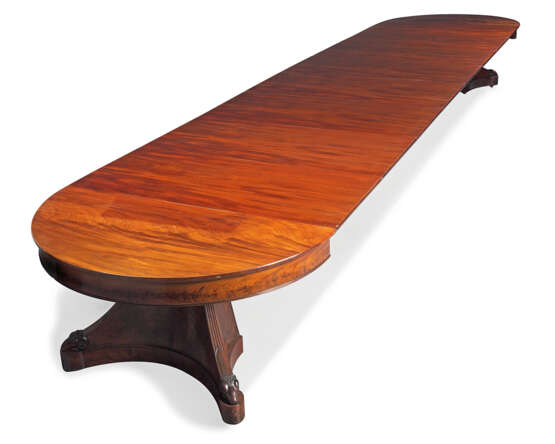 A LOUIS-PHILIPPE MAHOGANY EXTENDING DINING-TABLE - фото 2