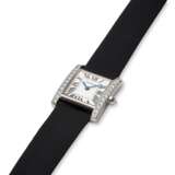 Cartier. CARTIER, TANK FRANCAISE, 18K WHITE GOLD AND DIAMOND, REF. 2403 - Foto 2