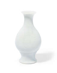 A SMALL CHINESE WHITE-GLAZED AND INCISED PEAR-SHAPED VASE, YUHUCHUNPING