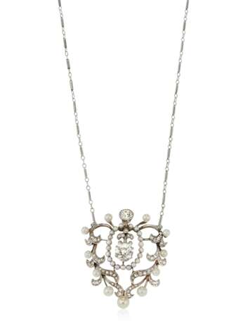 DIAMOND AND PEARL PENDANT NECKLACE - фото 1
