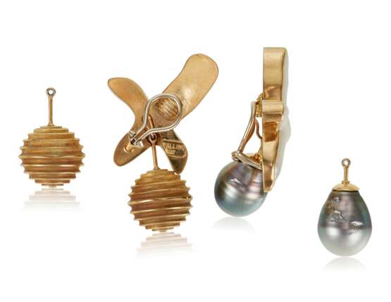 Walling, Christopher. CHRISTOPHER WALLING CULTURED PEARL AND GOLD EARRINGS - Foto 2