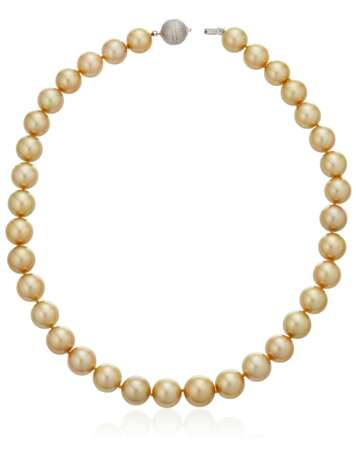 CULTURED PEARL AND DIAMOND NECKLACE - фото 3