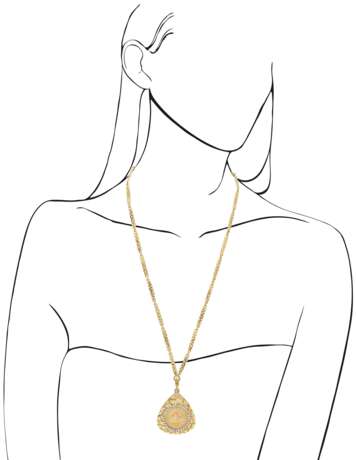 GOLD AND DIAMOND COIN NECKLACE - фото 4