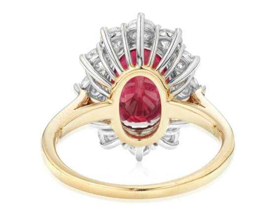 RUBY AND DIAMOND RING WITH GIA REPORT - photo 3