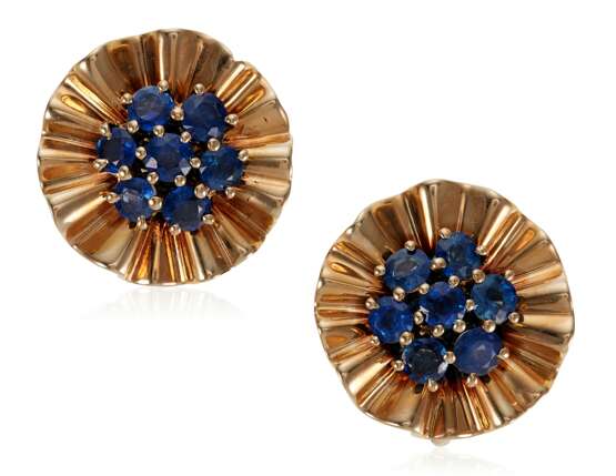 Trabert & Hoeffer. TRABERT & HOEFFER-MAUBOUSSIN SAPPHIRE AND GOLD EARRINGS WITH GIA REPORT - photo 1